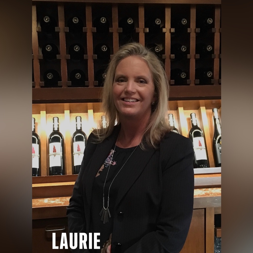 Meet your Posher, Laurie